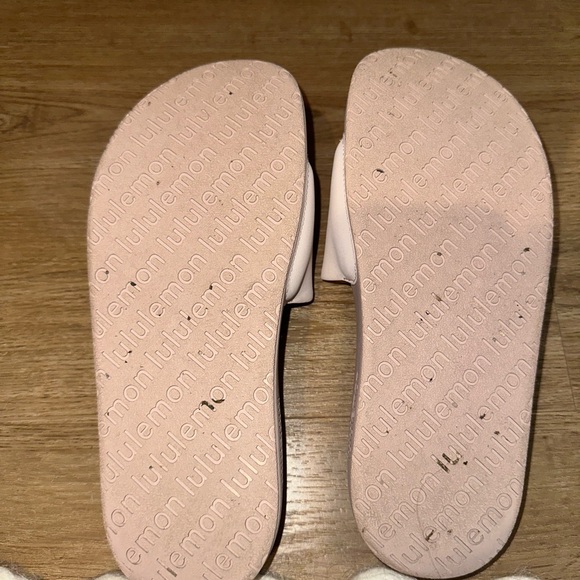Lululemon Restfeel slide - Picture 4 of 4